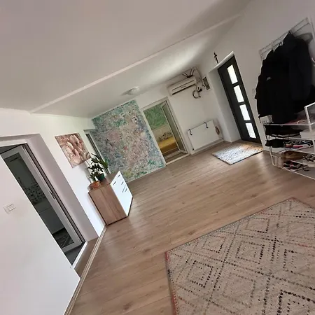 Casa Trandafir Feriehus