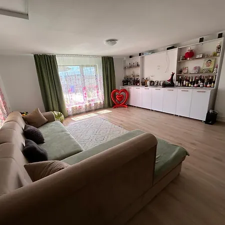Feriehus Casa Trandafir *