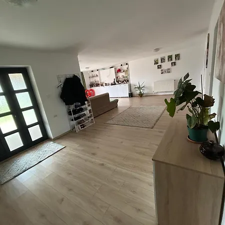 Casa Trandafir Feriehus *